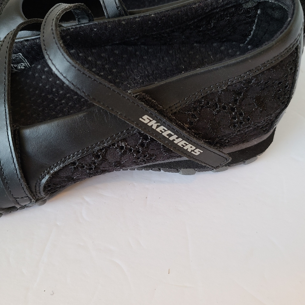 Black Skechers Velcro Shoes, 7M - Picture 7 of 9